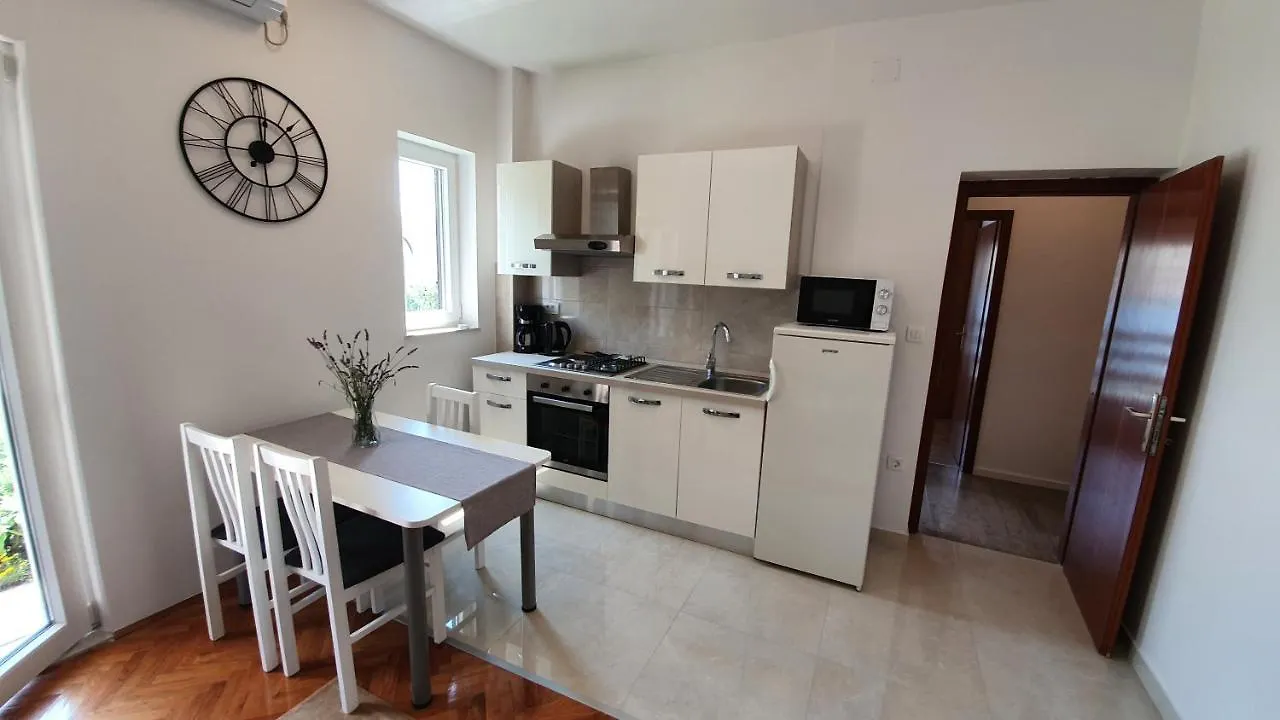 Apartments Desa - Only For Families Pag Town Croácia