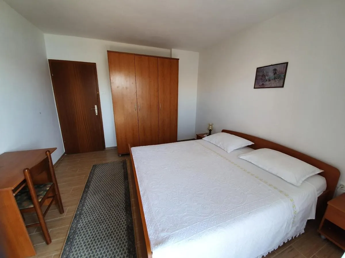 Apartments Desa - Only For Families Pag Town Croácia