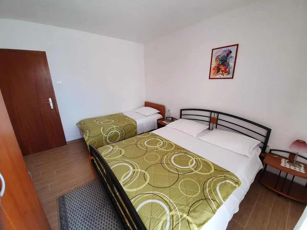Apartments Desa - Only For Families Pag Town
