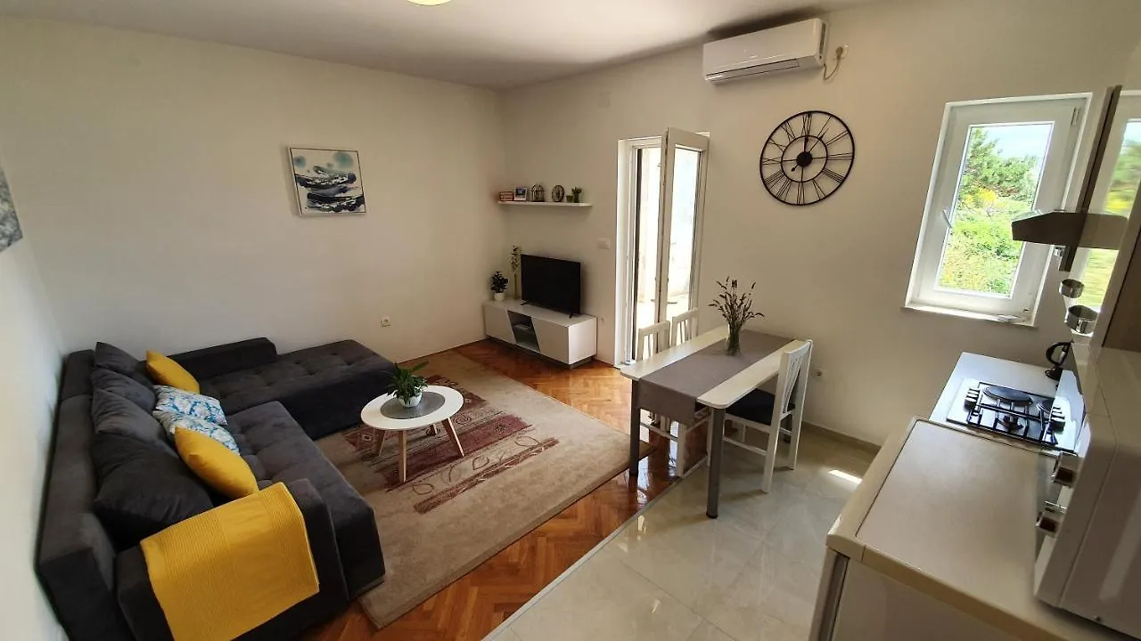 Apartments Desa - Only For Families Паг 0*,  Хорватия