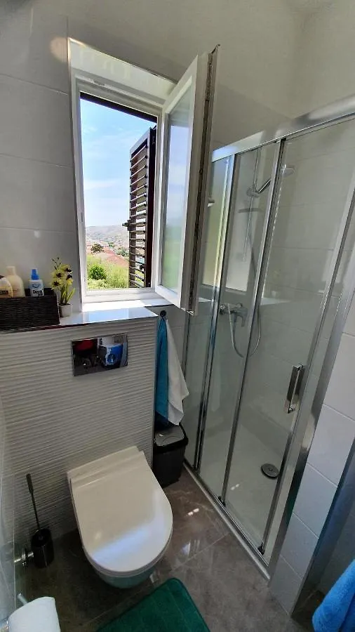 Apartments Desa - Only For Families Паг